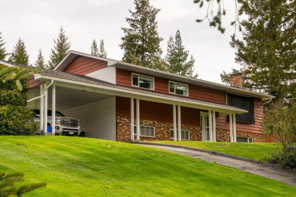 2551 20 Avenue, SE, Salmon Arm