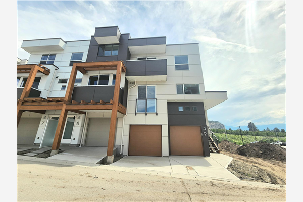 #49 720 Valley Road,, Kelowna