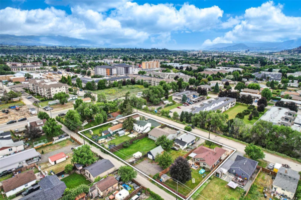 385 Froelich Road,, Kelowna