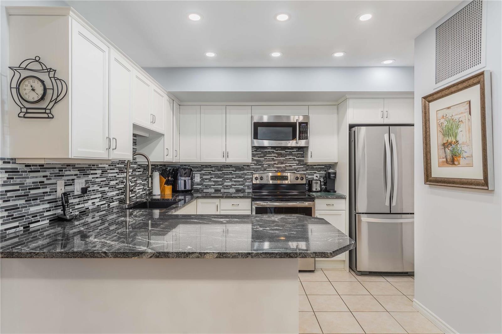 Listing 10266789 - Large Photo # 3
