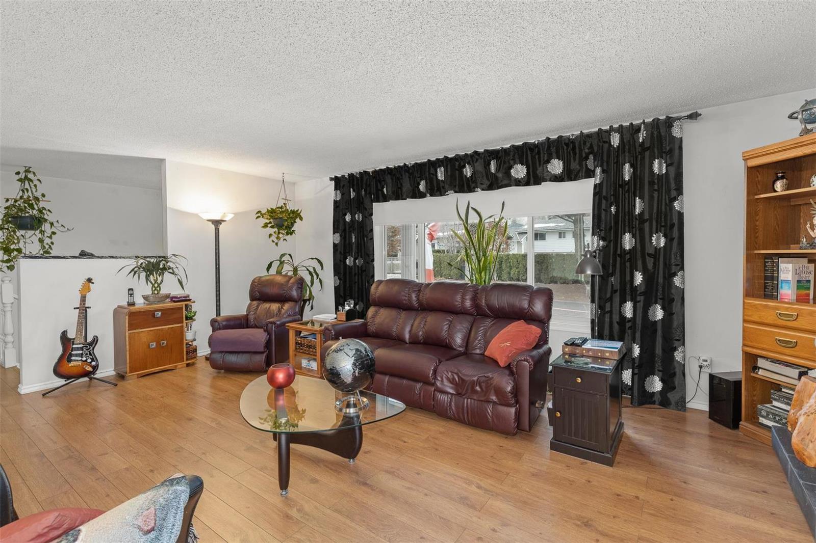 Listing 10267844 - Large Photo # 11