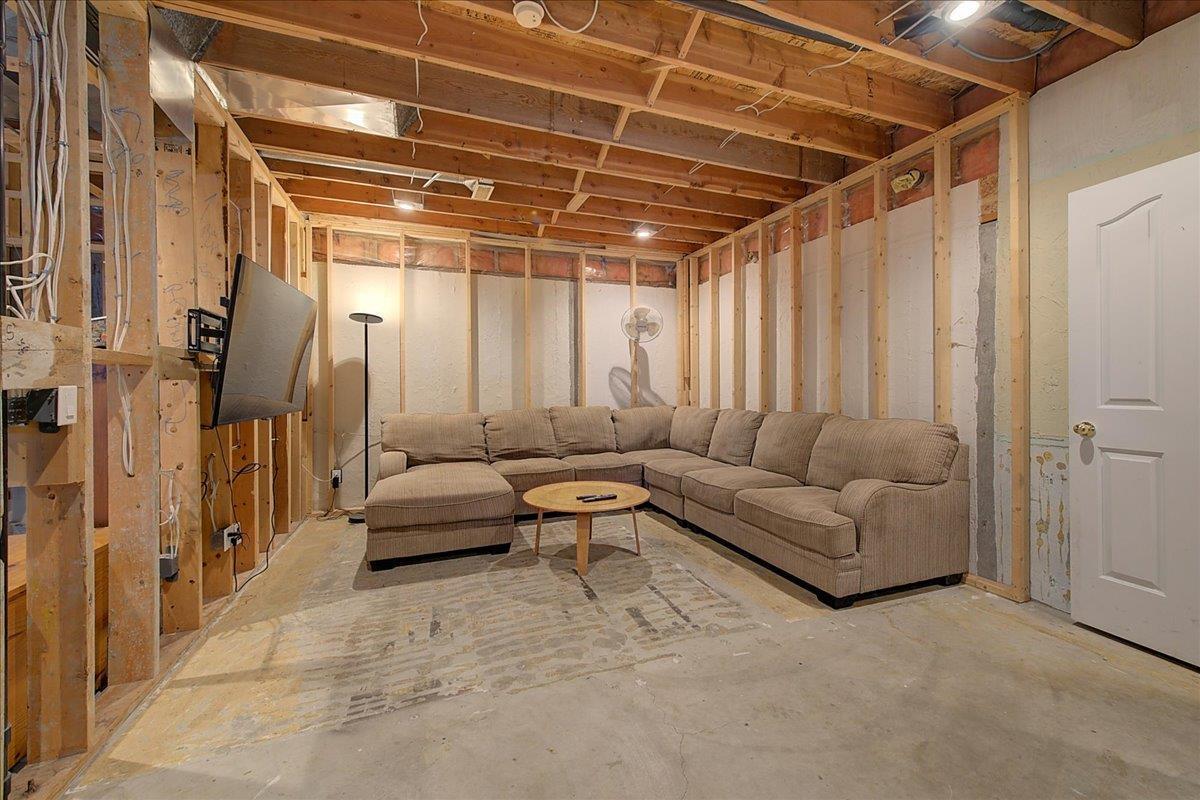 Listing 10267857 - Large Photo # 36