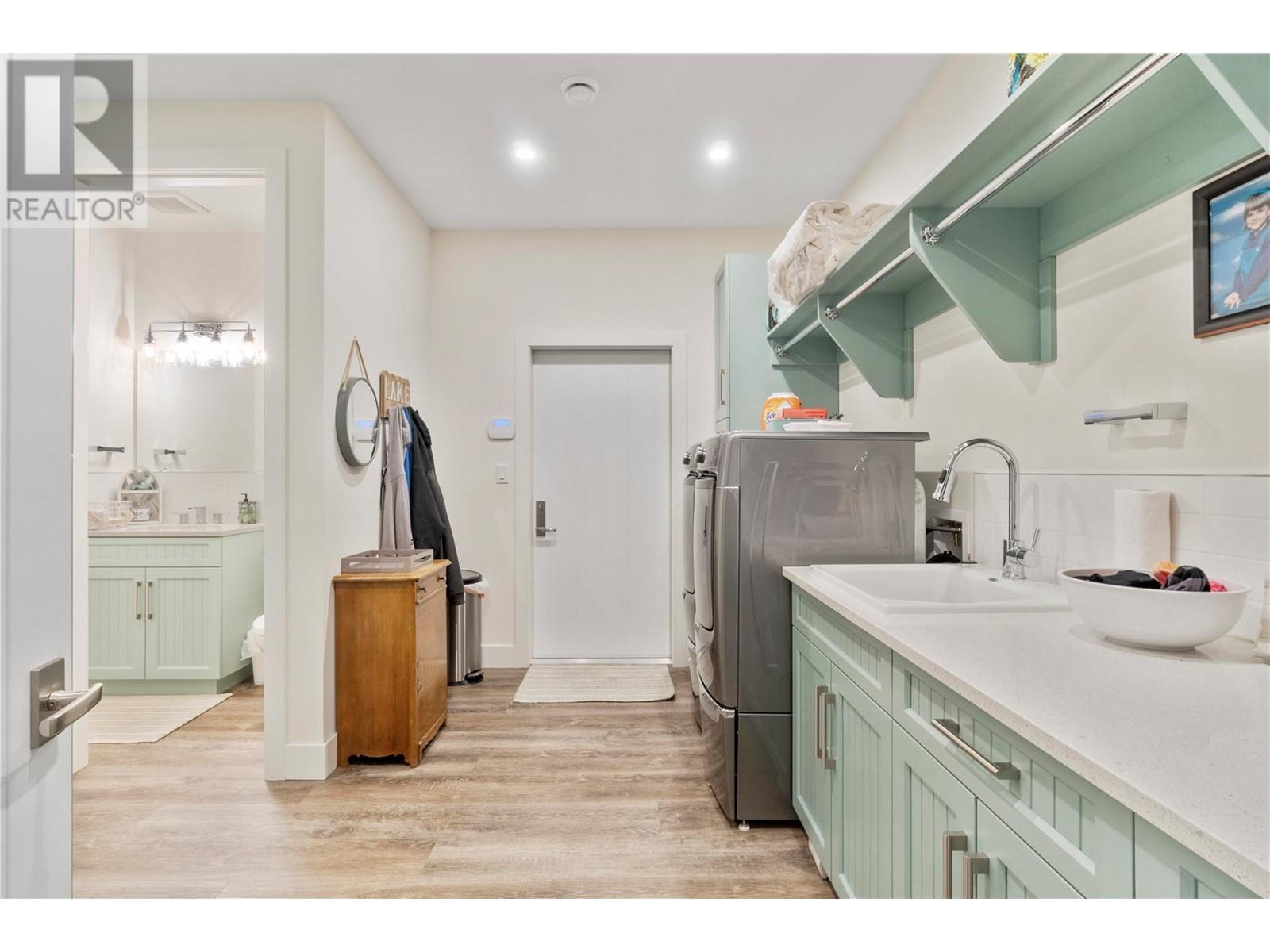 2639 Eagle Bay Road Unit# D, #D