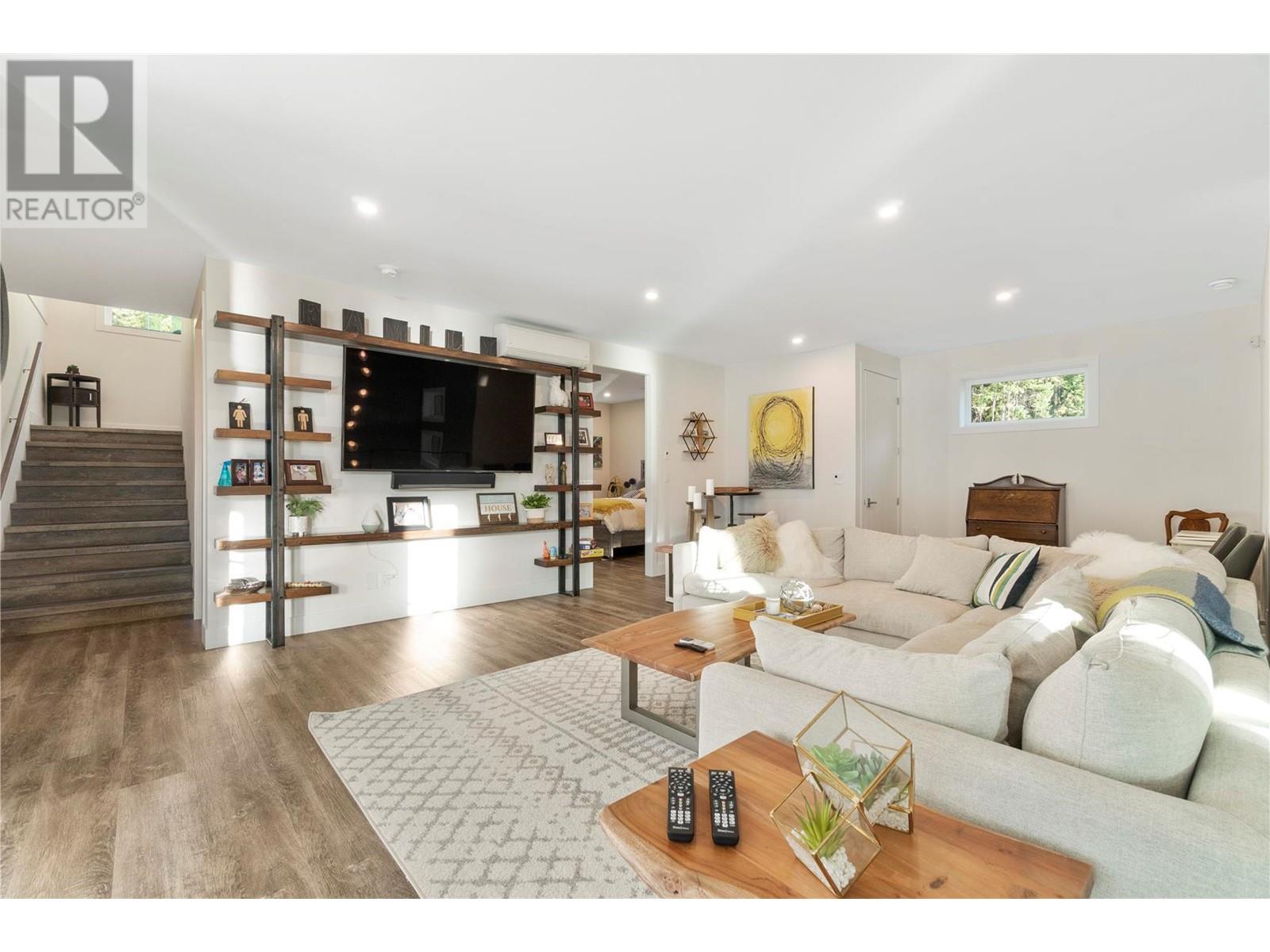 2639 Eagle Bay Road Unit# D, #D