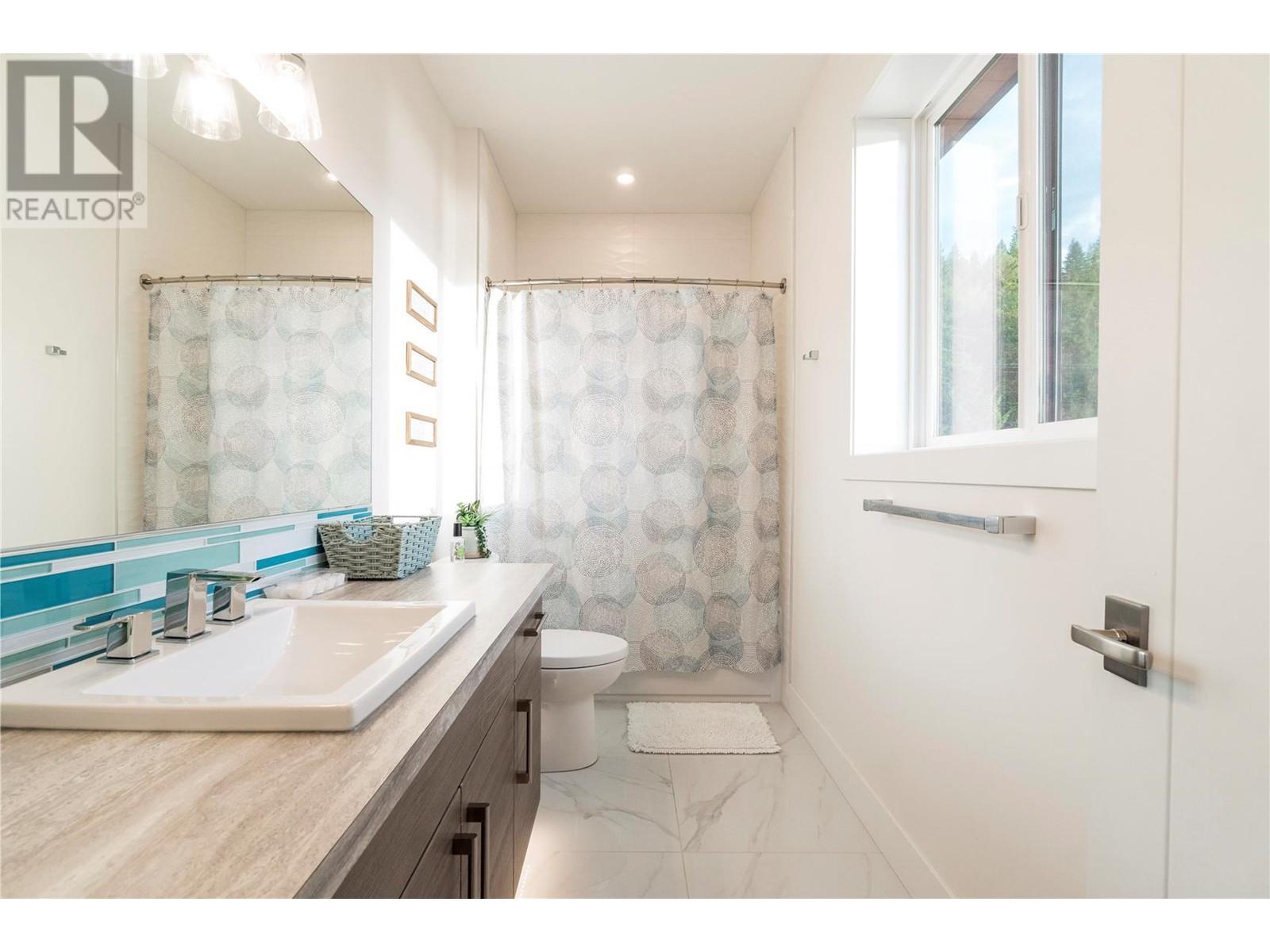 2639 Eagle Bay Road Unit# D, #D