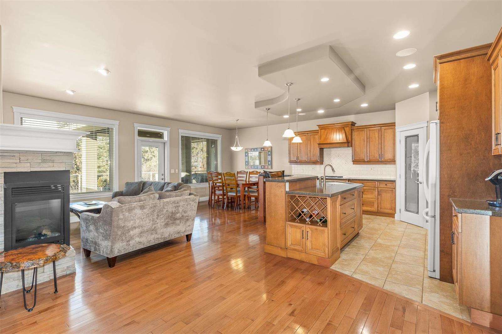 Listing 10267892 - Large Photo # 15