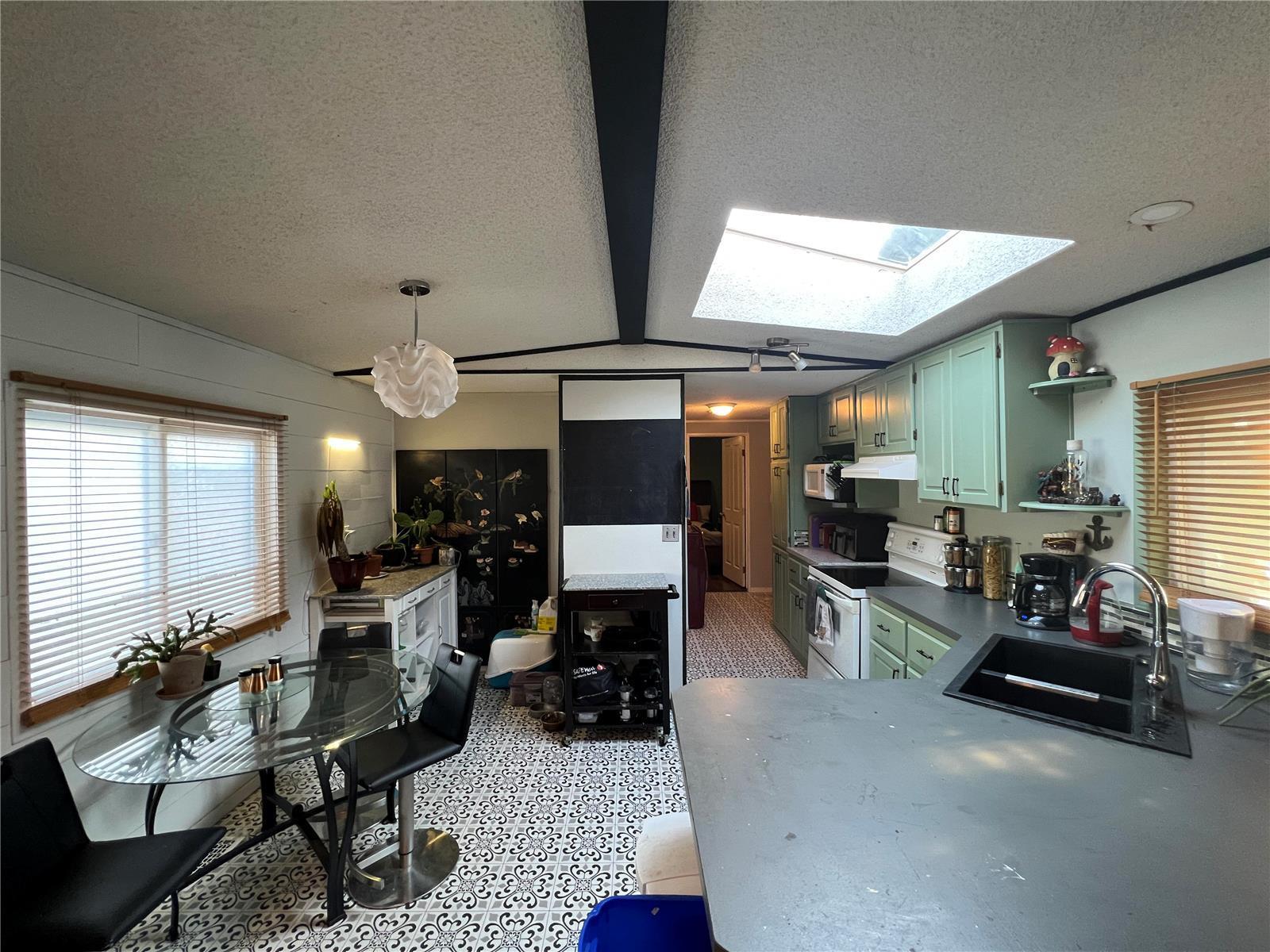 Listing 10267917 - Large Photo # 14