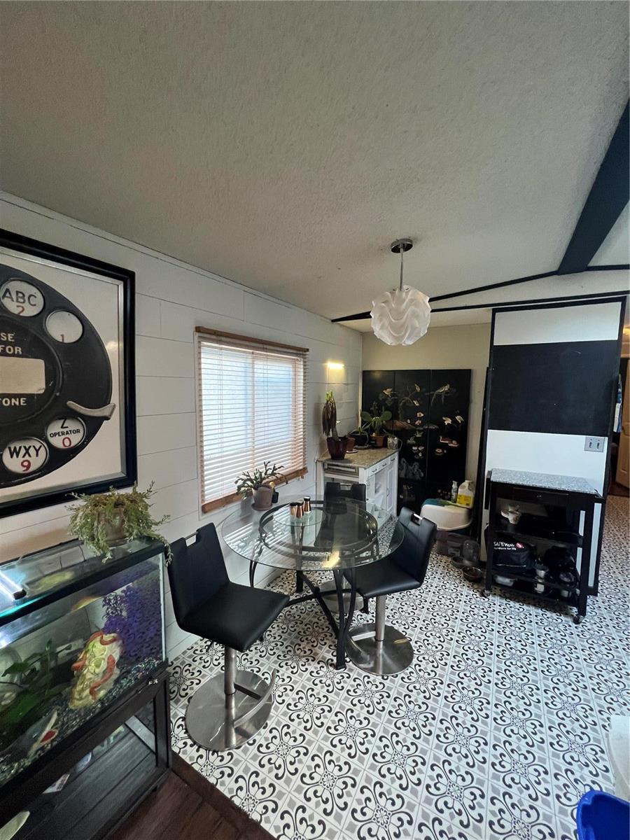 Listing 10267917 - Large Photo # 15