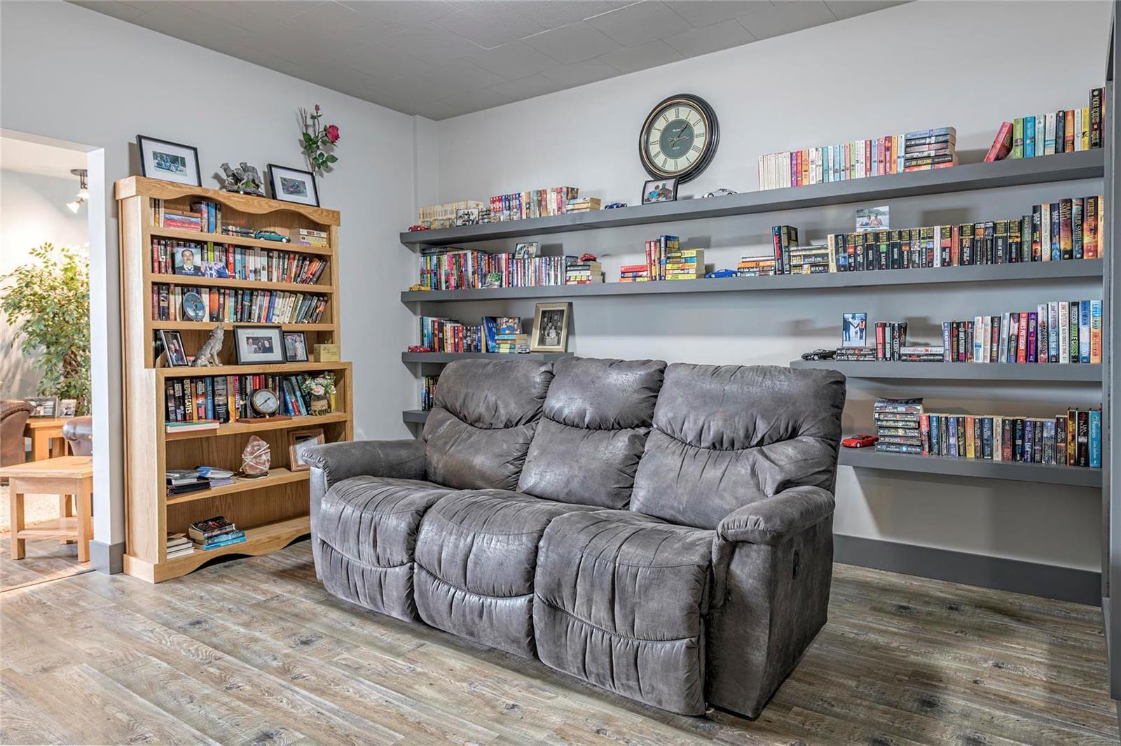 Listing 10267965 - Large Photo # 13