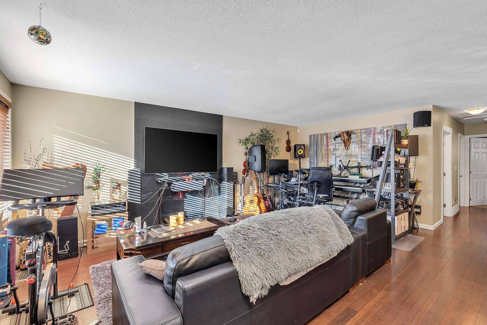 Listing 10267996 - Large Photo # 30