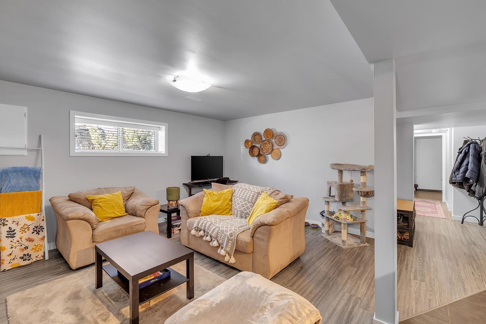Listing 10267996 - Large Photo # 16