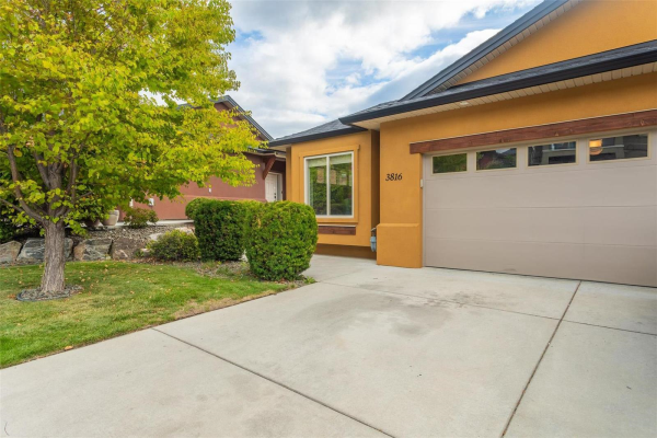 3816 Siringo Lane,, West Kelowna