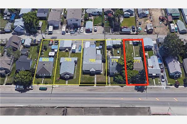 771 Clement Avenue,, Kelowna