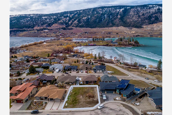 15812 McDonagh Road,, Lake Country