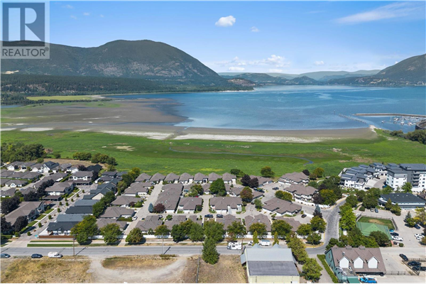 #6 111 HARBOURFRONT Drive, NW, Salmon Arm