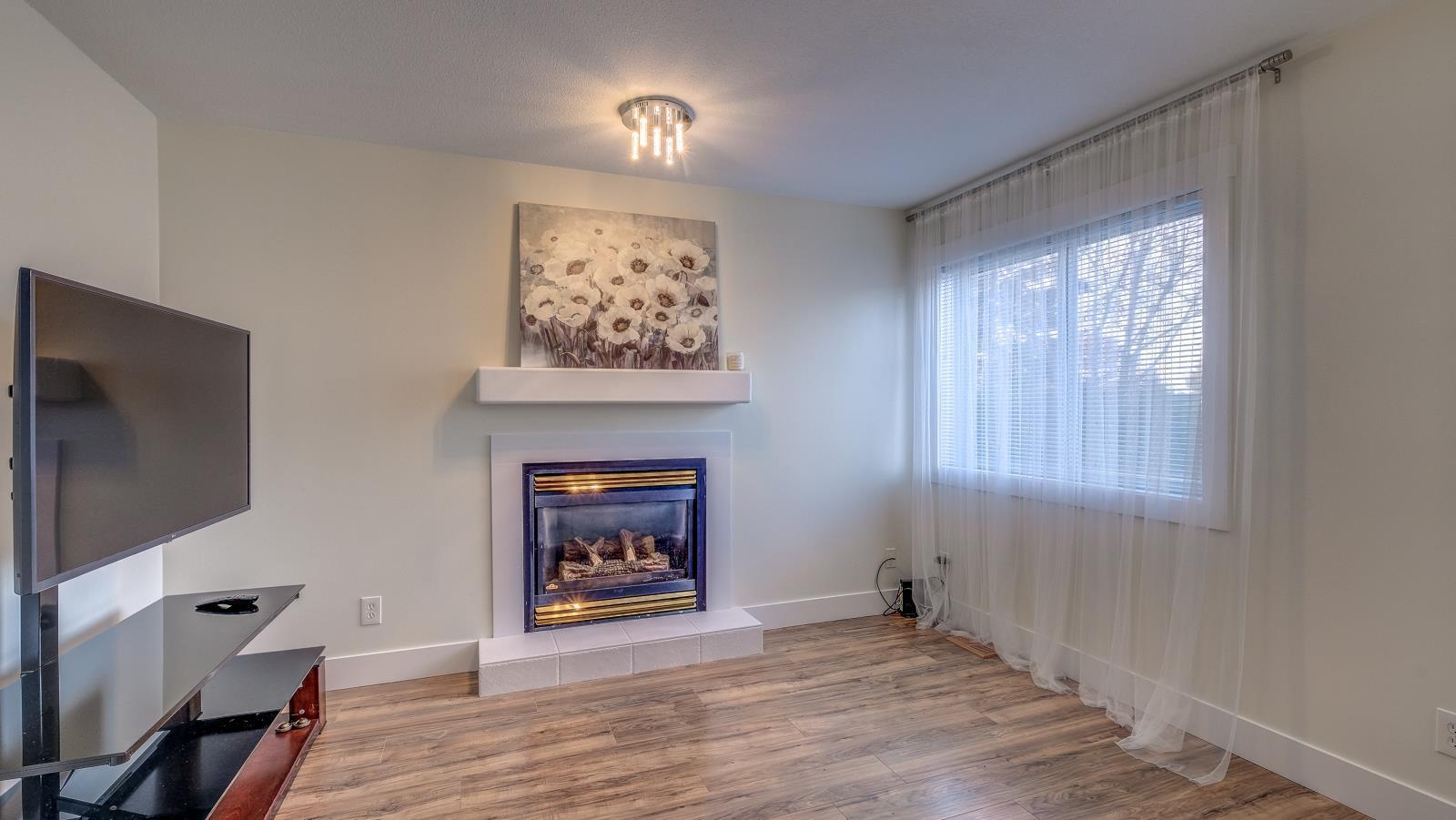 Listing 10268213 - Large Photo # 12