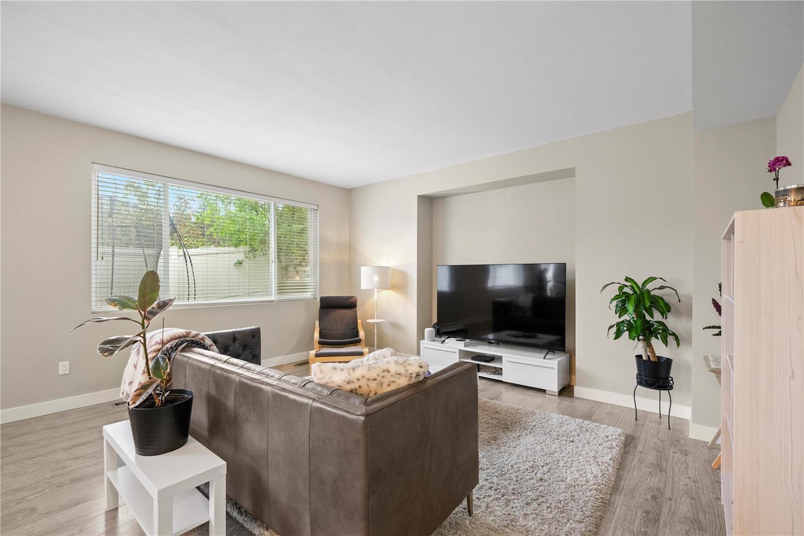 Listing 10268273 - Large Photo # 12