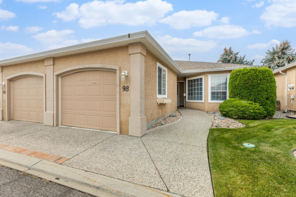 #98 2250 Louie Drive,, West Kelowna