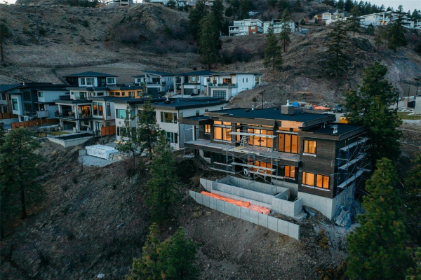 861 Boynton Place,, Kelowna