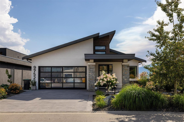 9752 Centerstone Crescent,, Lake Country