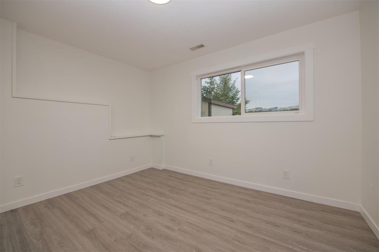 Listing 10268601 - Large Photo # 33