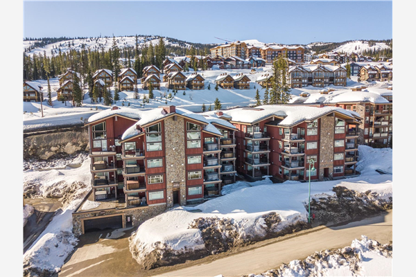 #209 5030 Snowbird Way,, Big White