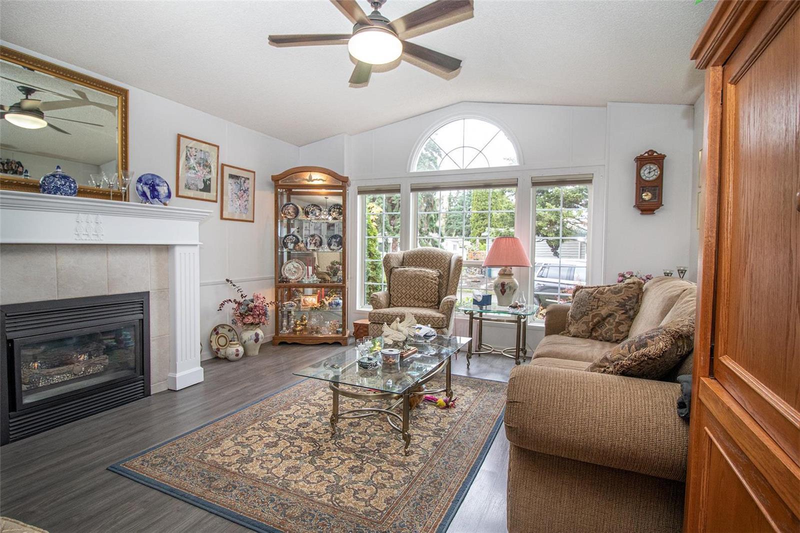 Listing 10268779 - Large Photo # 3