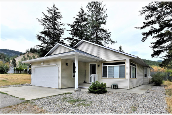 404 Hummingbird Avenue,, Vernon