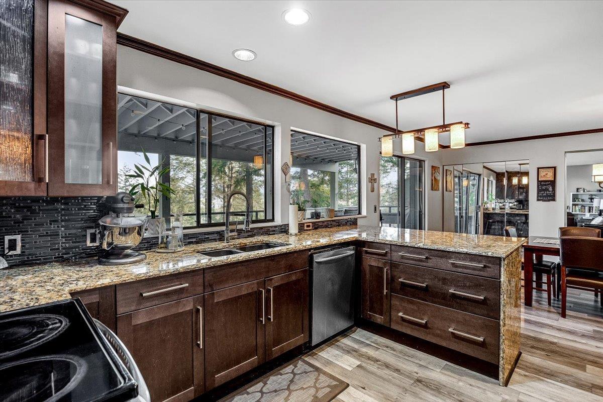 Listing 10268850 - Large Photo # 19