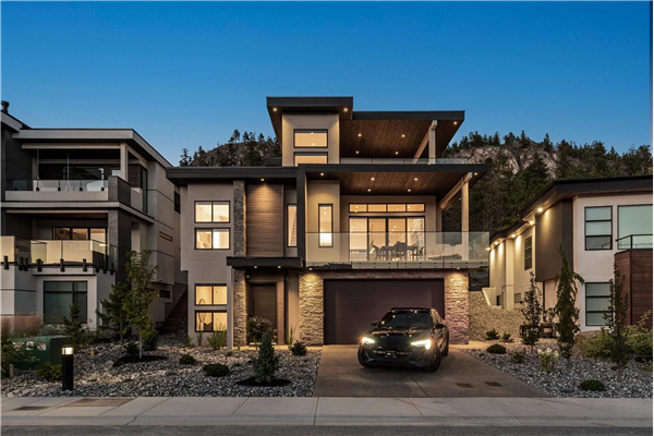 9449 Ledgestone Road,, Lake Country
