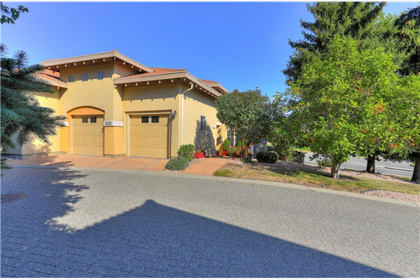 2336 Country Club Drive,, Kelowna