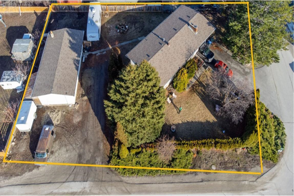 1580 Ponderosa Road,, West Kelowna