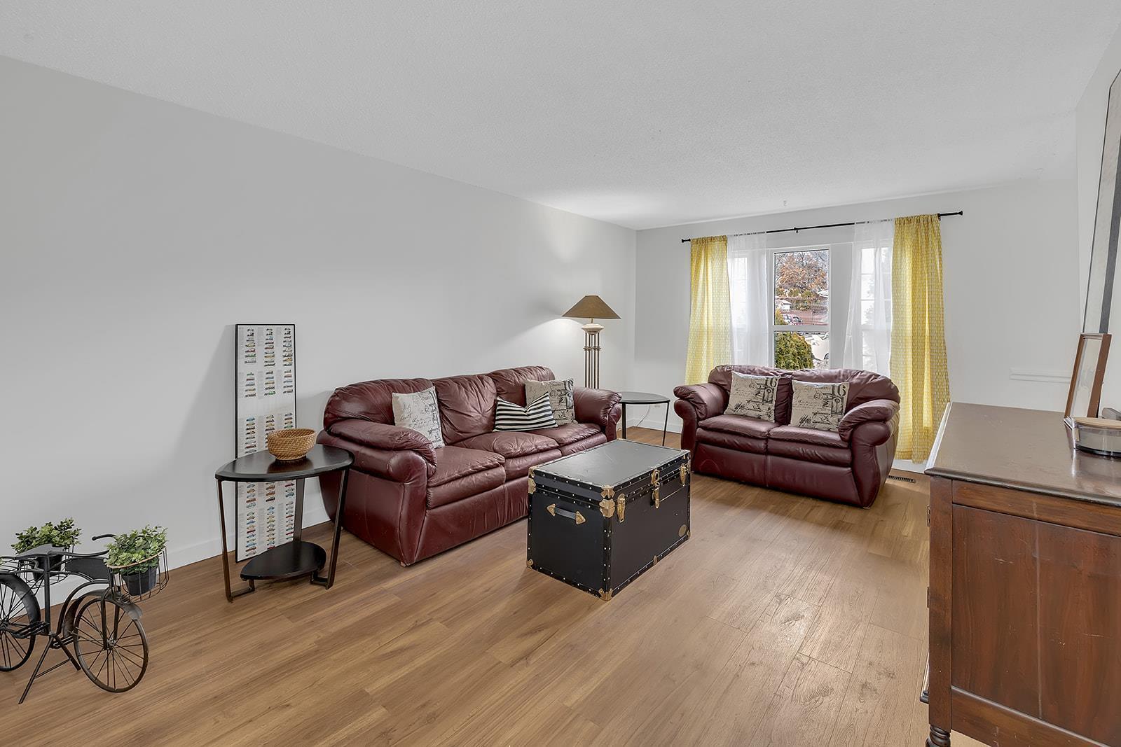 Listing 10269196 - Large Photo # 2