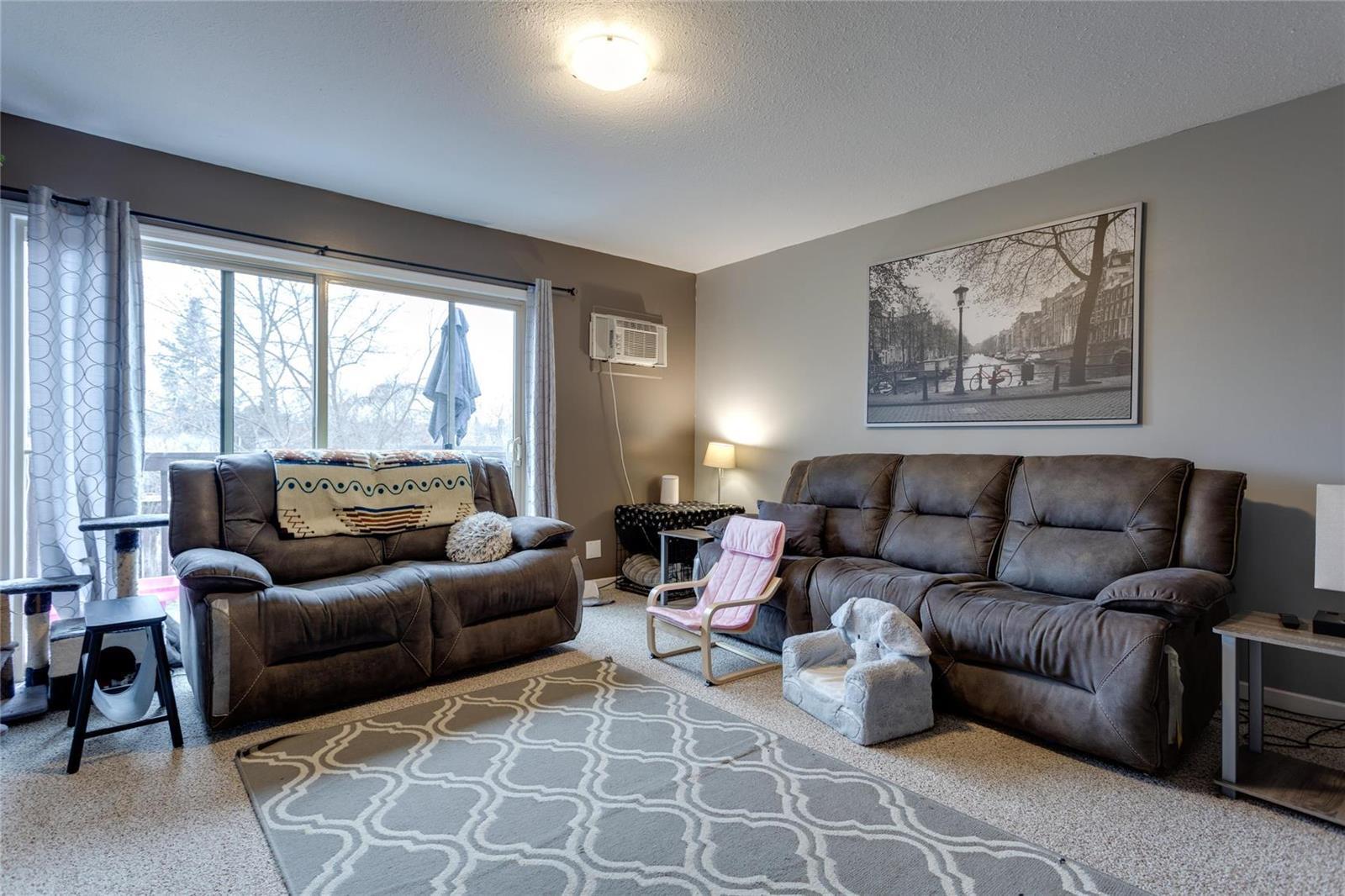 Listing 10269216 - Large Photo # 10