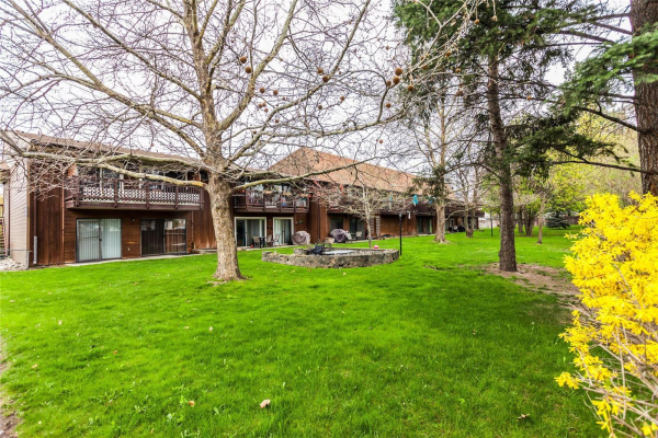 #204 215 Mills Road,, Kelowna
