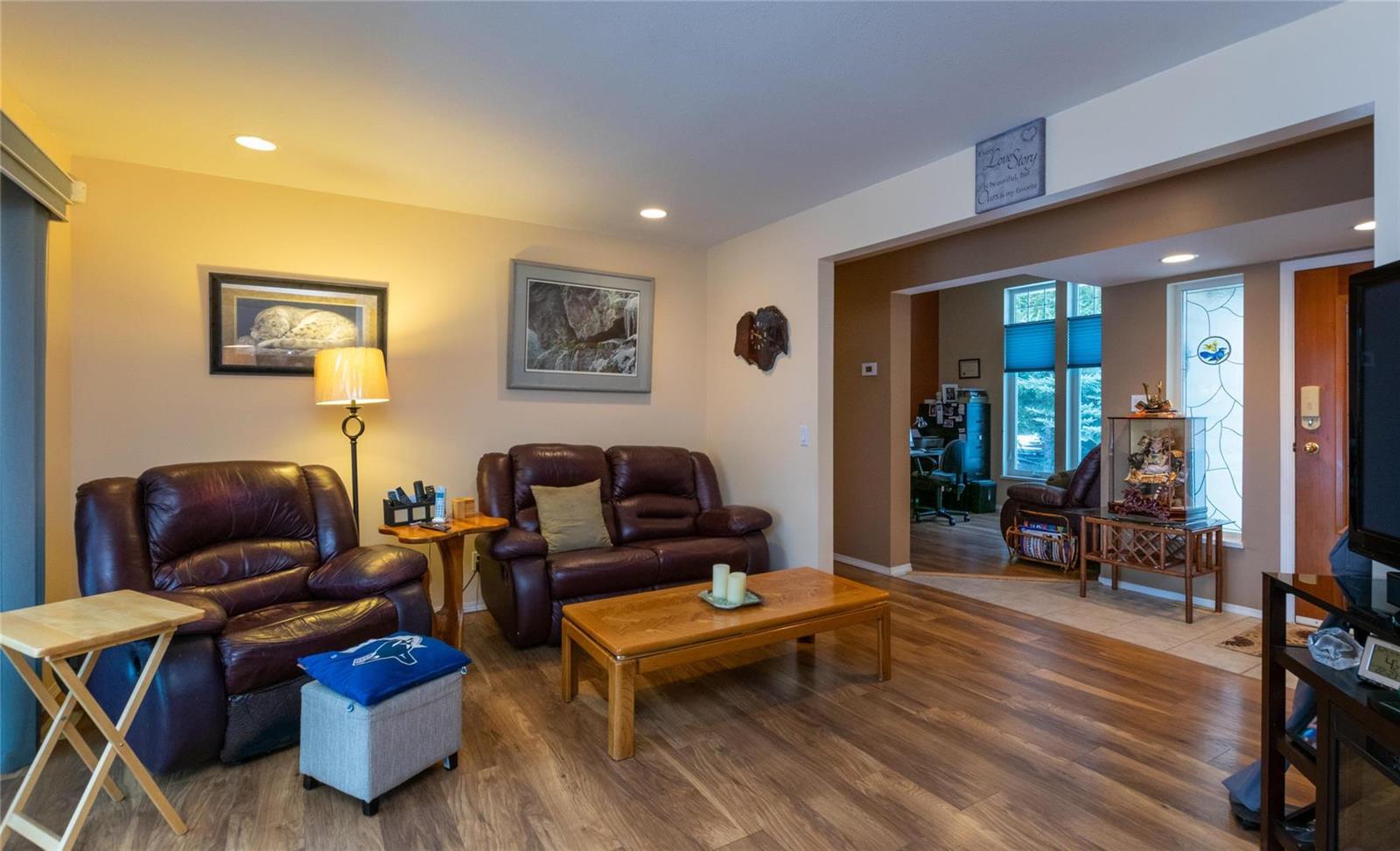 Listing 10269270 - Large Photo # 13