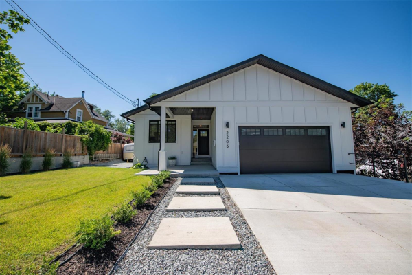 2206 25 Avenue,, Vernon