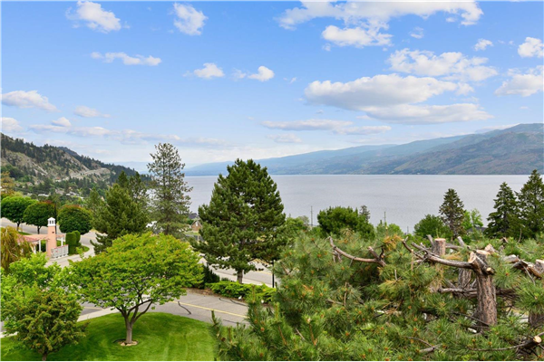 #206 5300 Huston Road,, Peachland