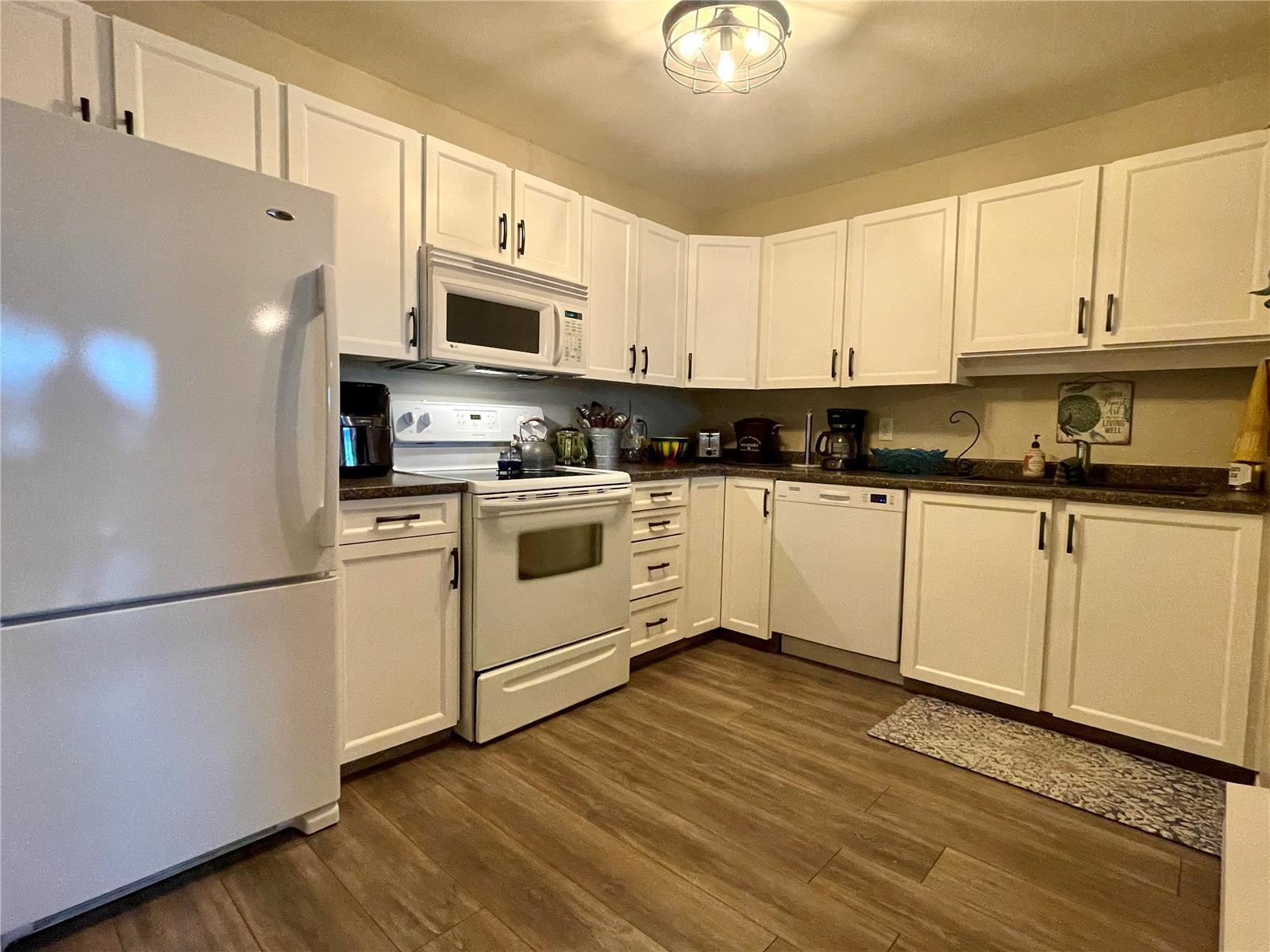 Listing 10269367 - Large Photo # 5