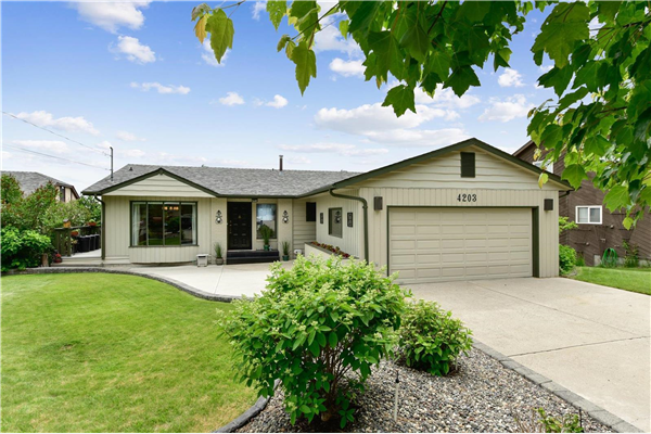 4203 6th Avenue,, Peachland