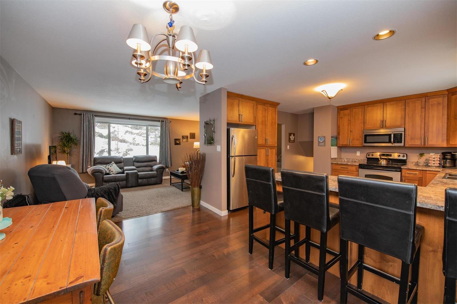 Listing 10269634 - Large Photo # 10