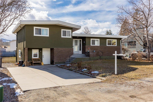 867 Grenfell Avenue,, Kelowna