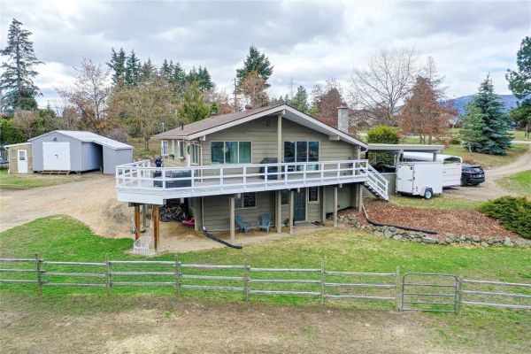168 Stepping Stones Crescent,, Vernon