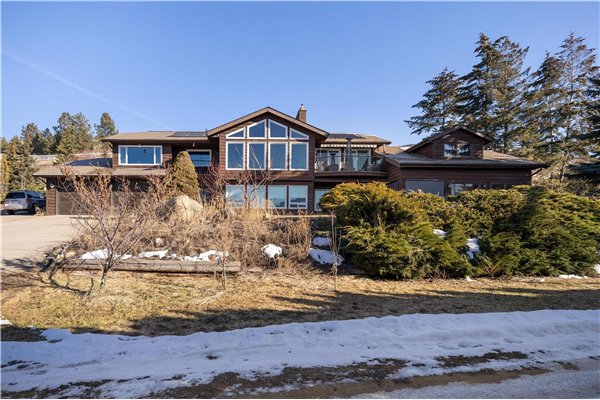 210 Cypress Drive,, Coldstream