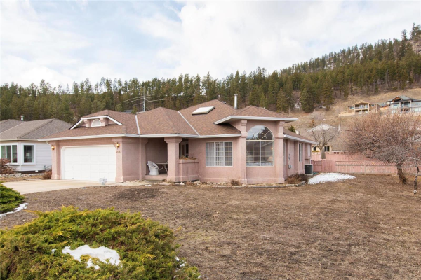 6042 Jackson Crescent,, Peachland