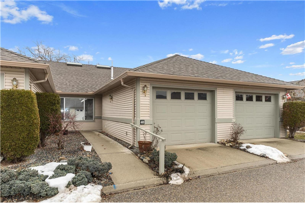#40 111 Harbourfront Drive, NW, Salmon Arm