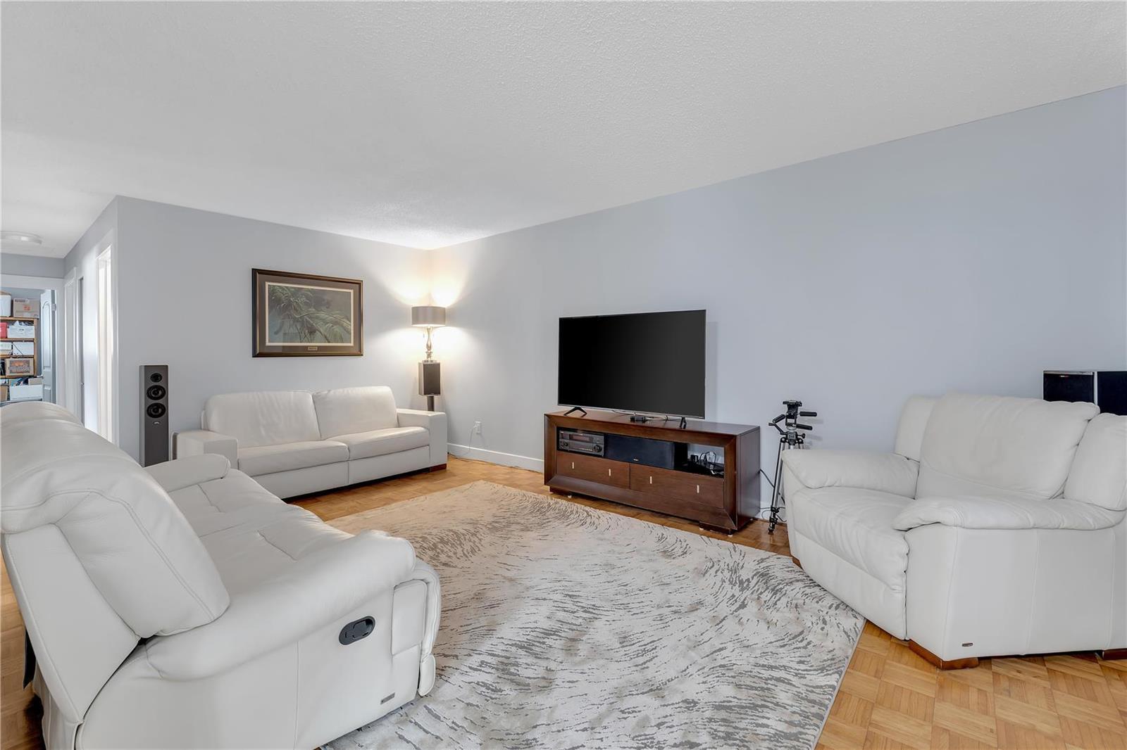 Listing 10269942 - Large Photo # 2
