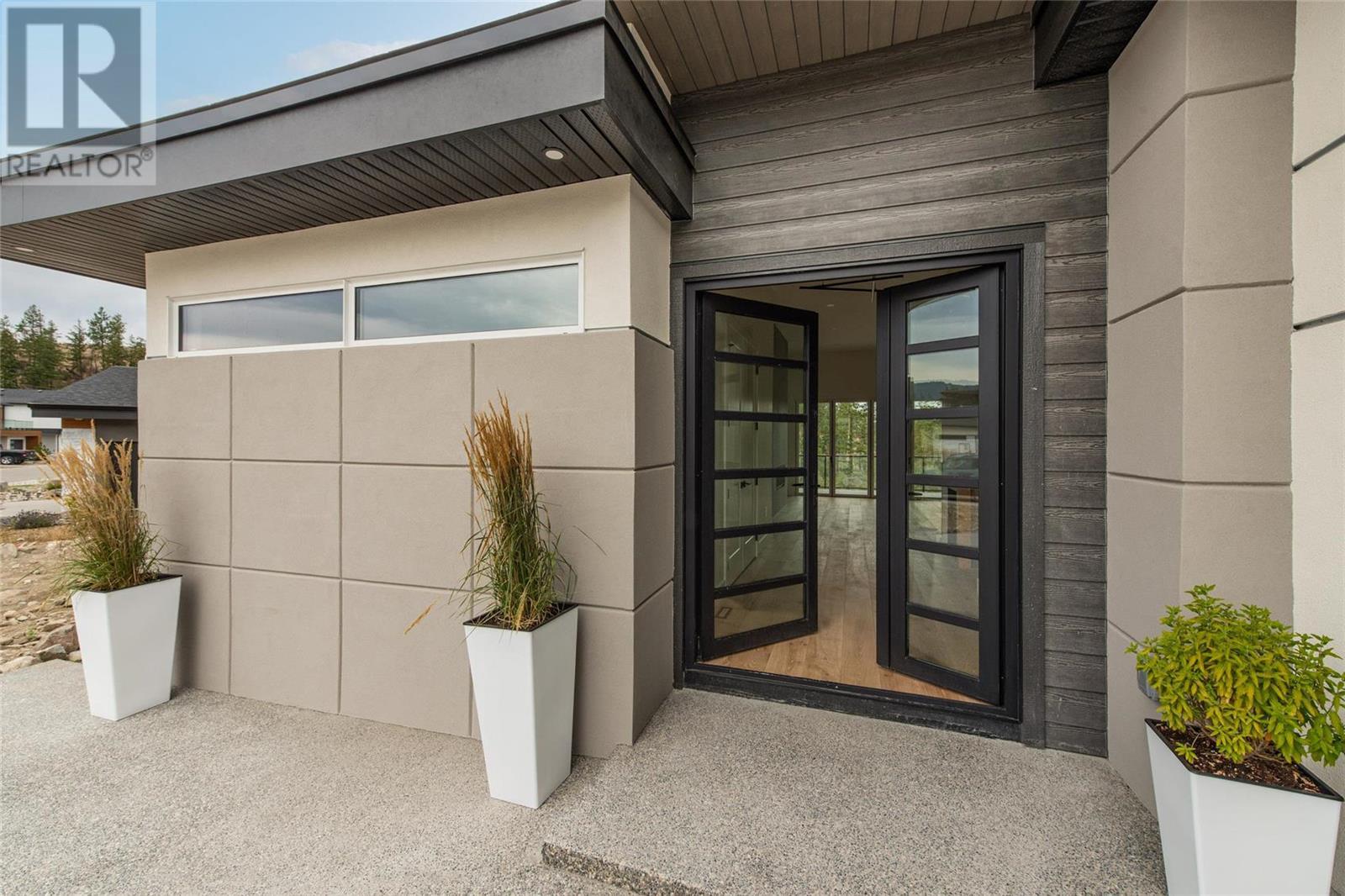 10272 Beacon Hill Drive,