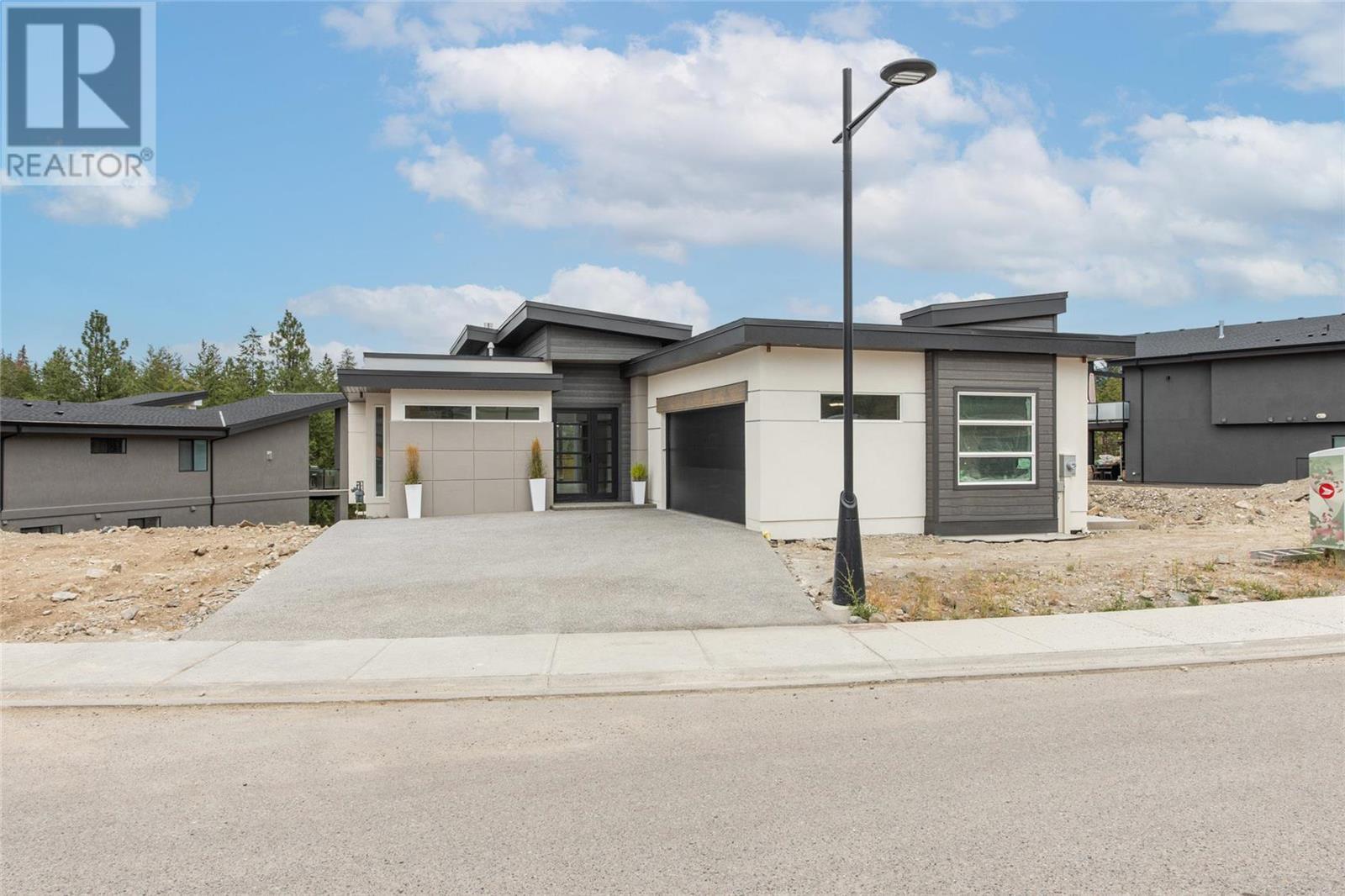 10272 Beacon Hill Drive,