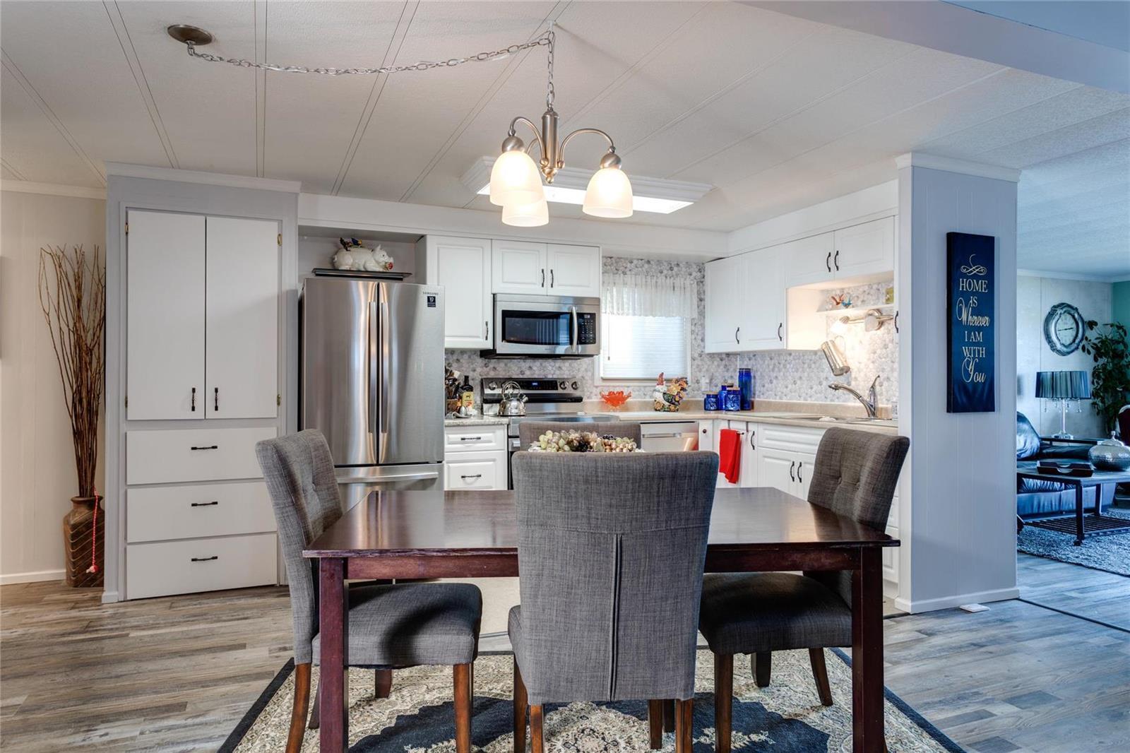 Listing 10270042 - Large Photo # 6